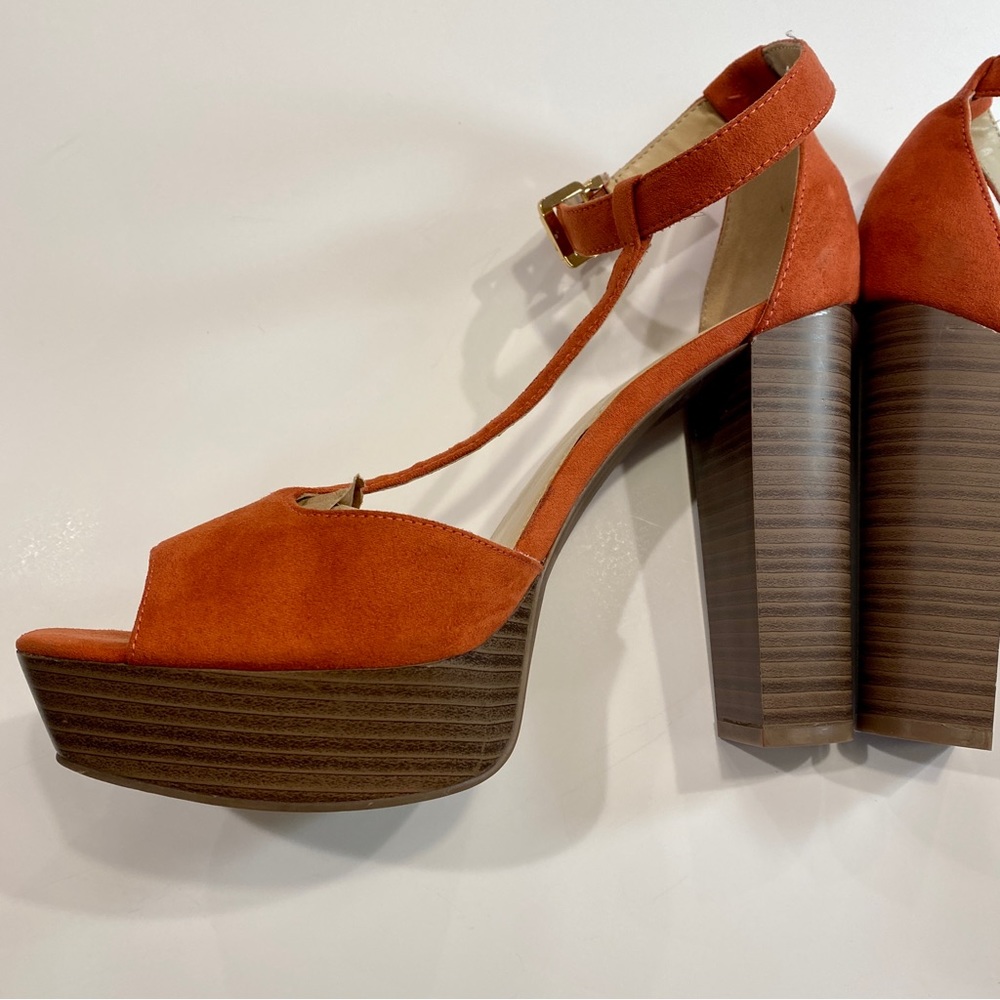 Jessica Simpson orange suede shoes.